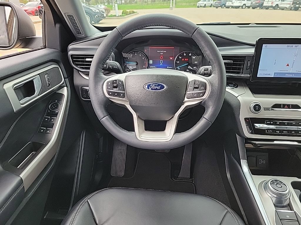 Used 2023 Ford Explorer XLT w/ Equipment Group 202A image 12