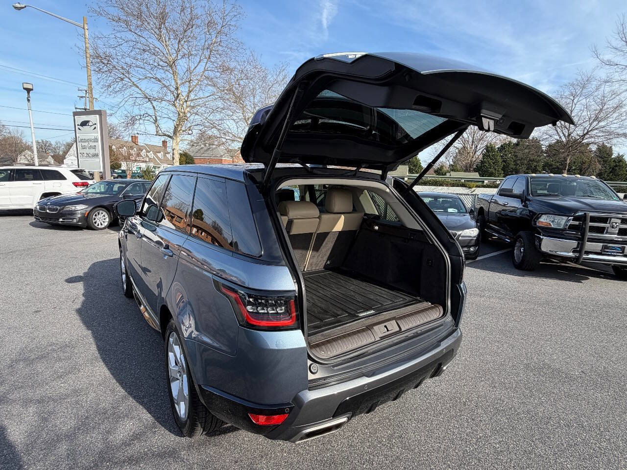 Used 2018 Land Rover Range Rover Sport HSE AWD/4WD image 10