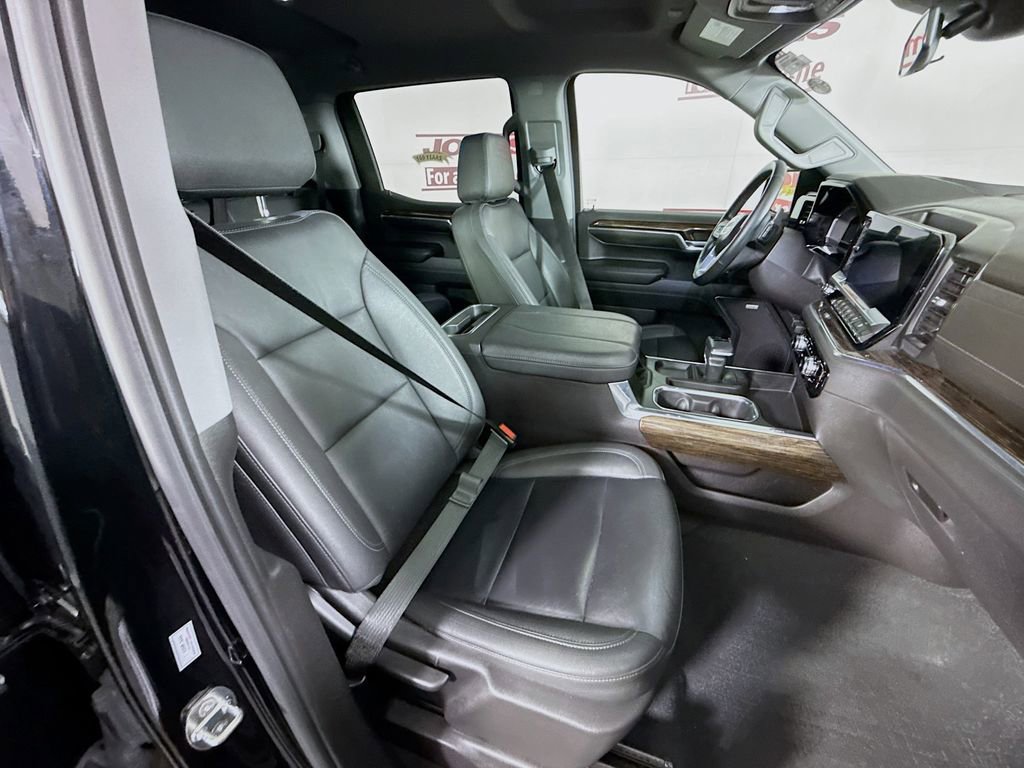 Used 2024 GMC Sierra 1500 Elevation w/ Elevation Premium Package AWD/4WD image 31