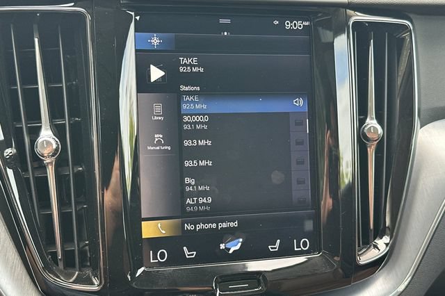 Used 2018 Volvo XC60 T6 Momentum w/ Convenience Package AWD/4WD image 17