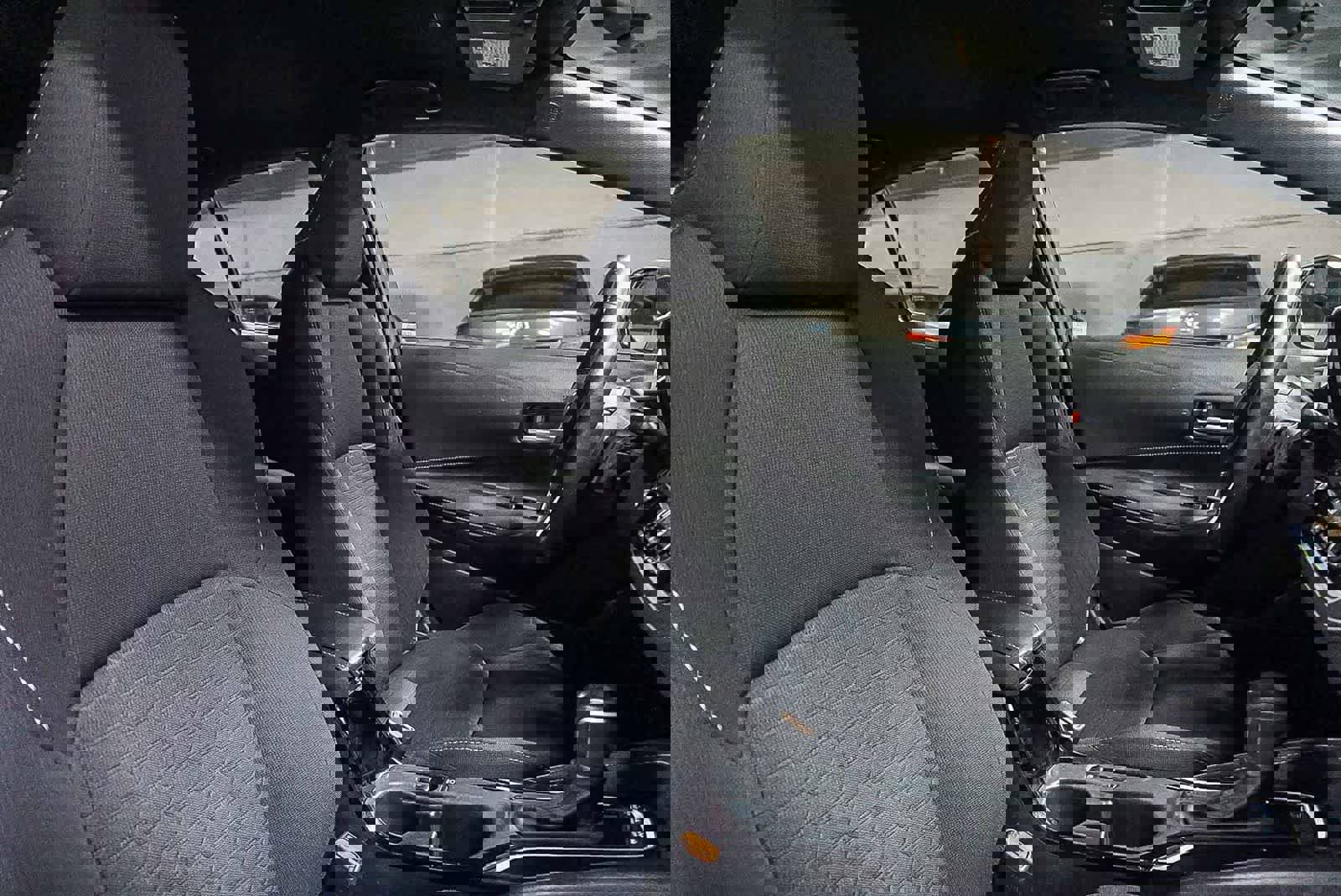 Certified 2024 Toyota Corolla SE w/ SE Package image 17