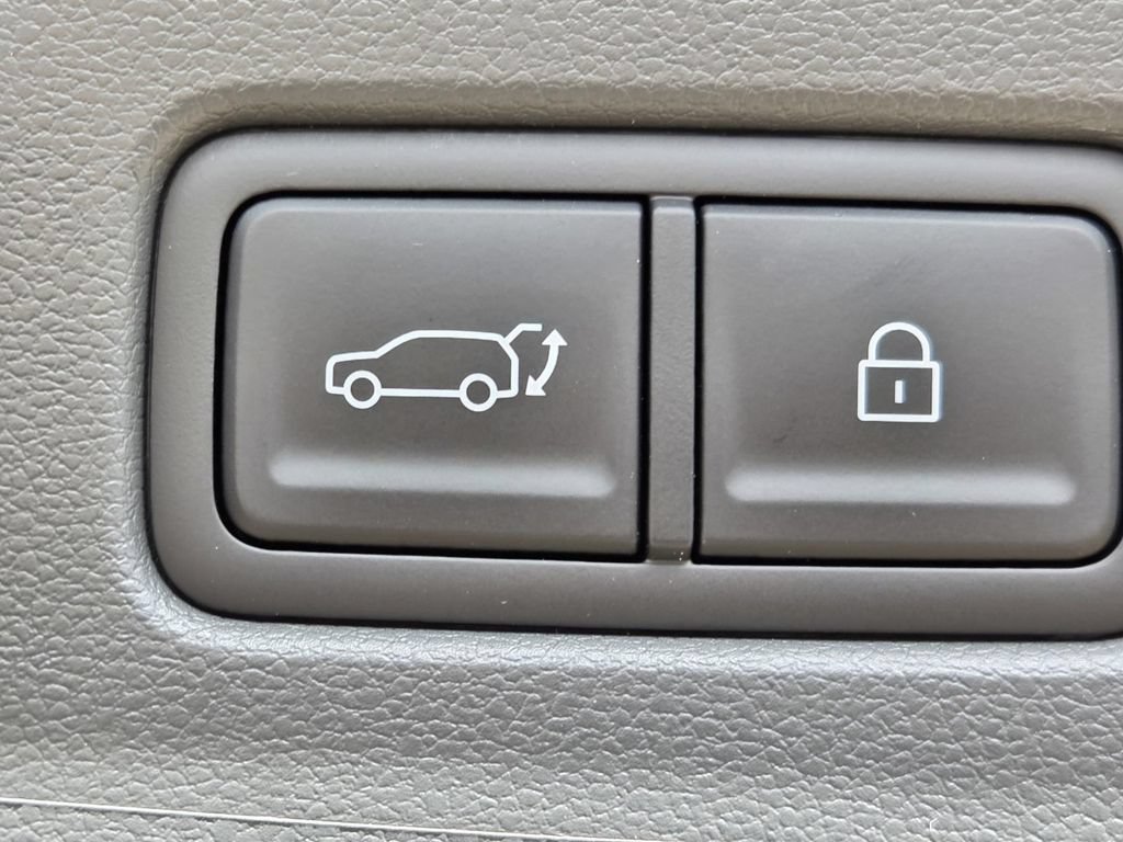 New 2027 Hyundai Santa Fe Limited w/ Tow & Go Package FWD image 7