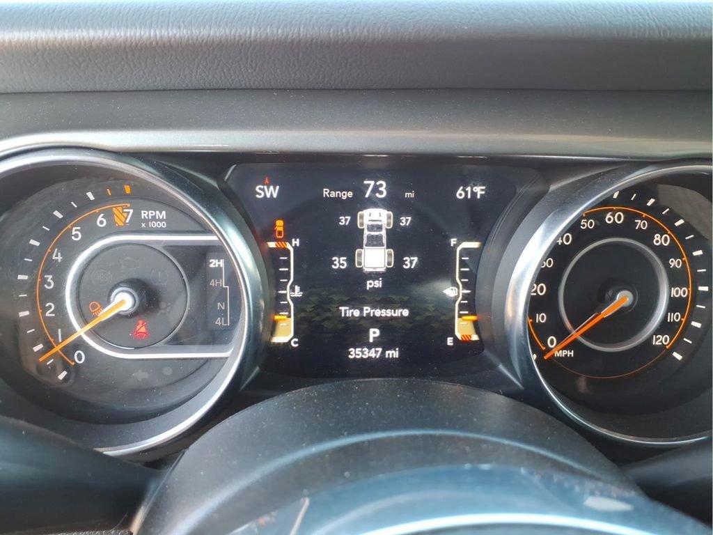 Used 2023 Jeep Gladiator Overland AWD/4WD image 21