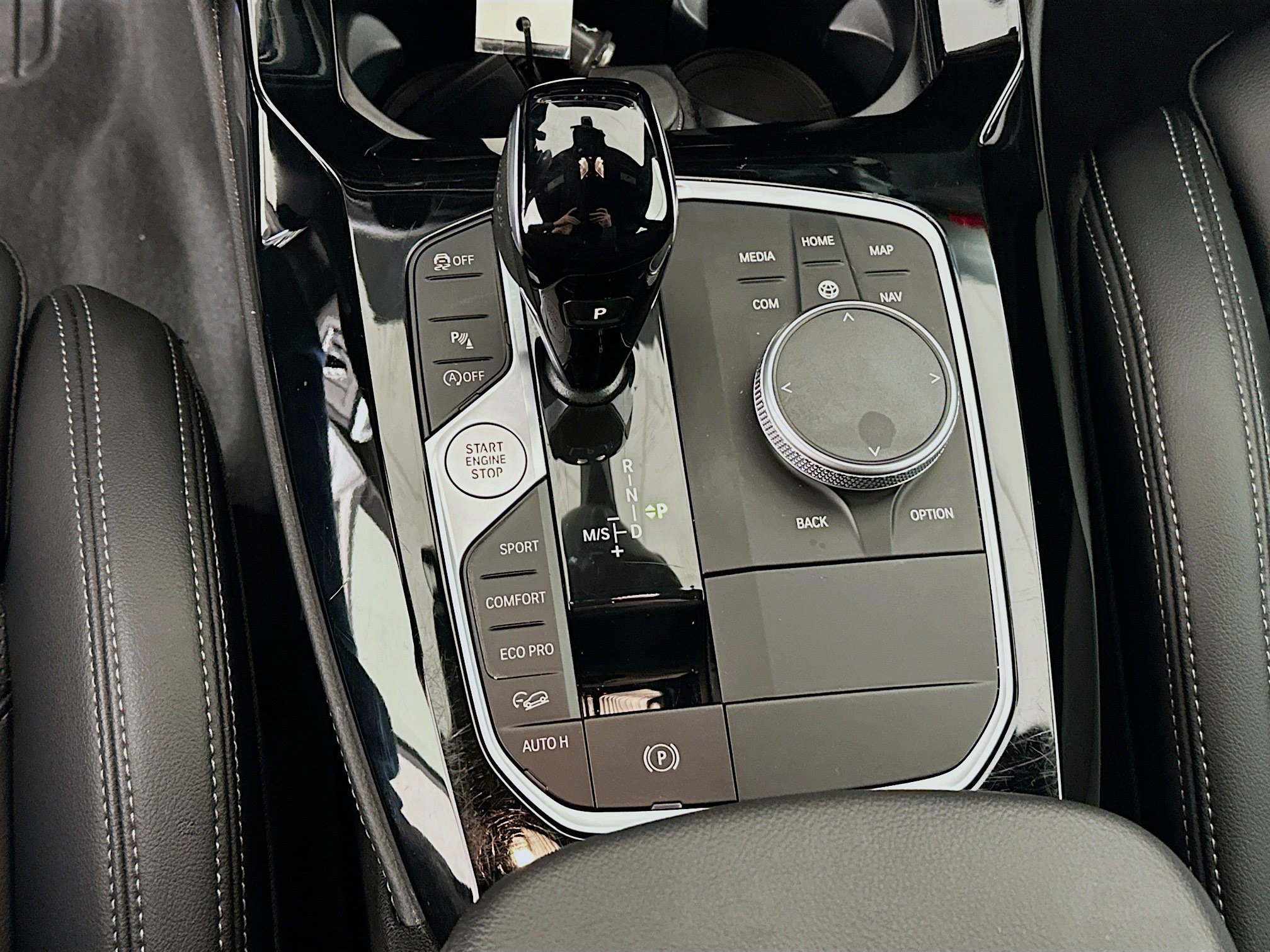 Used 2025 BMW X4 xDrive30i w/ Premium Package image 25