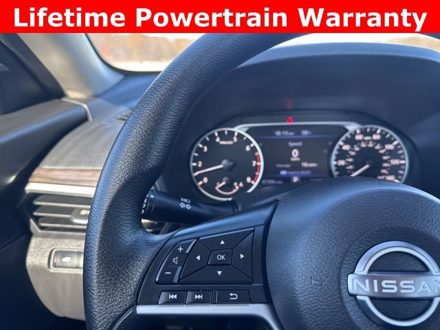 Used 2024 Nissan Altima 2.5 SV image 10