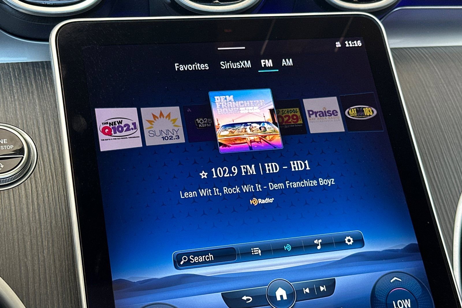 Used 2023 Mercedes-Benz C 300 Sedan image 17