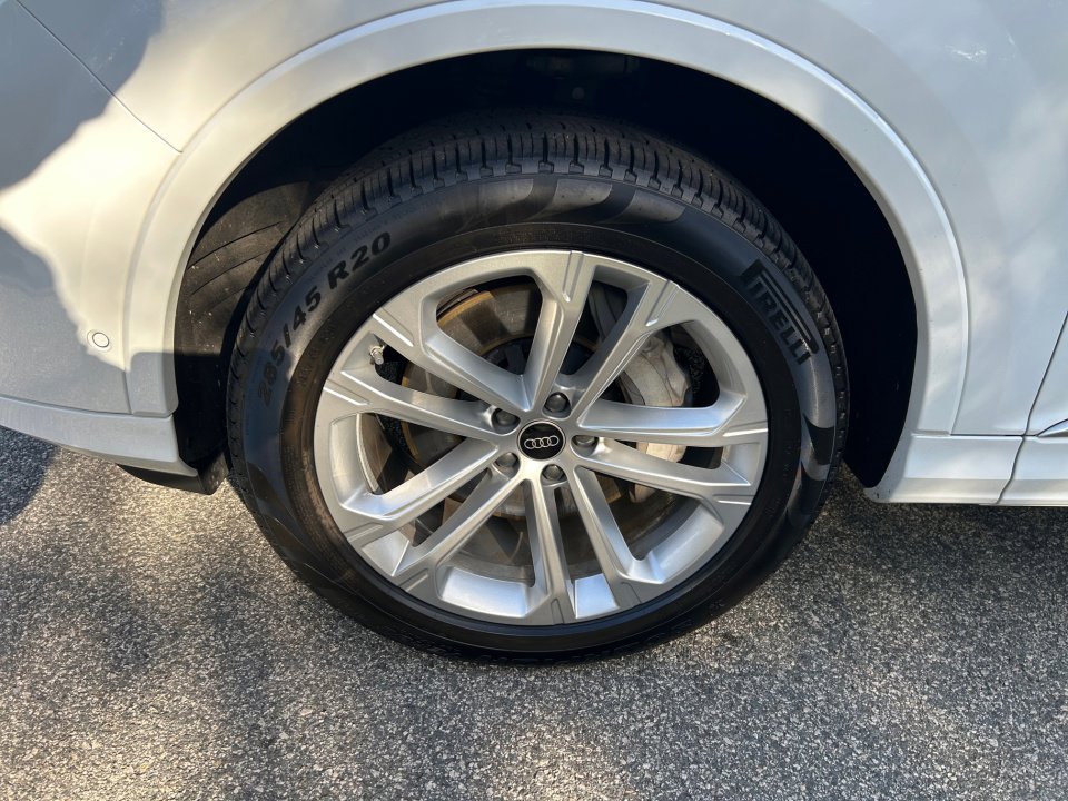 Certified 2025 Audi Q7 2.0T Premium image 27