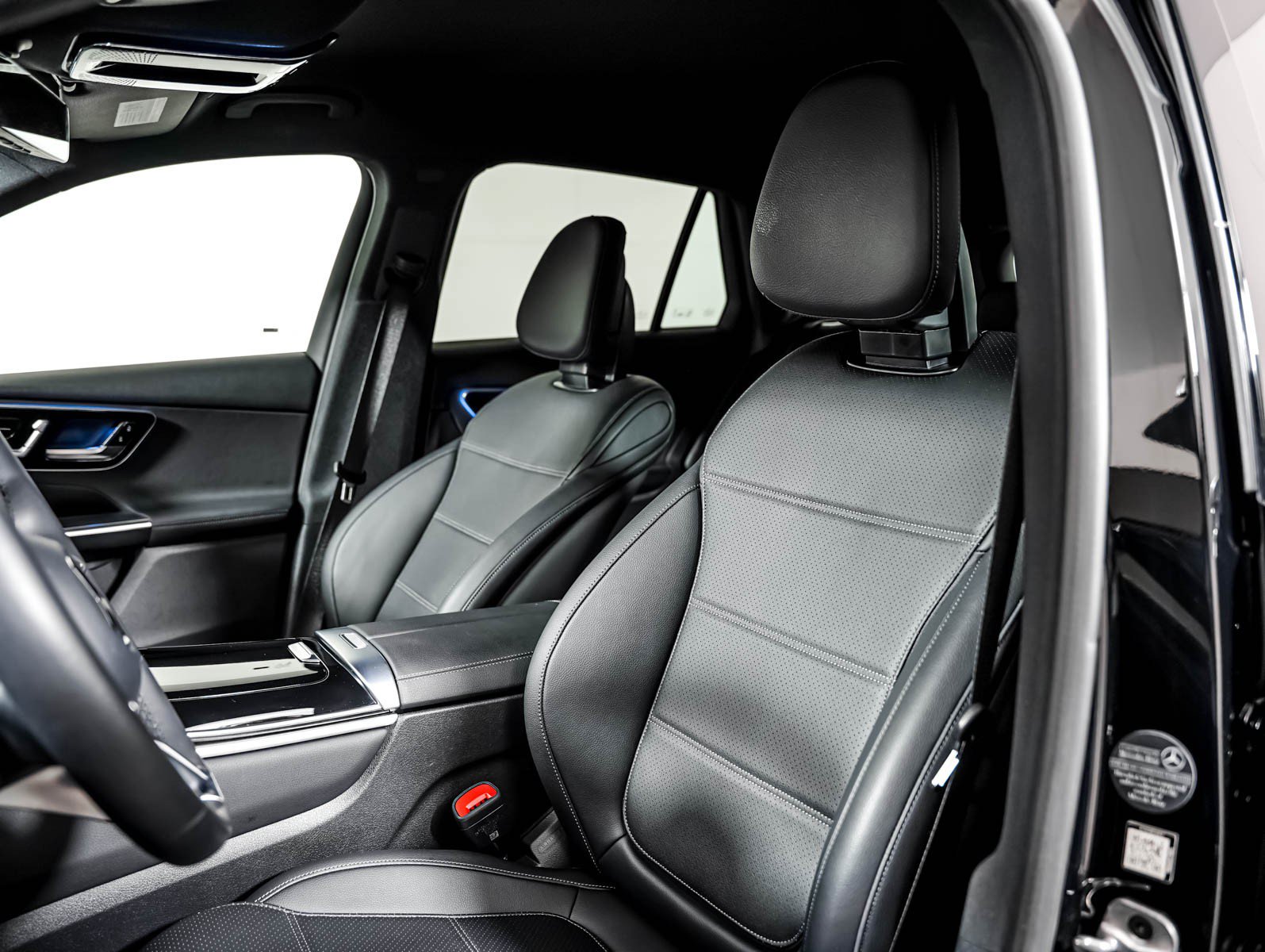 Certified 2026 Mercedes-Benz GLC 300 image 12