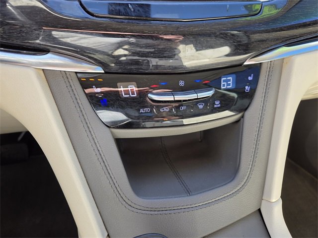 Used 2023 Cadillac XT6 Premium Luxury w/ Technology Package image 29