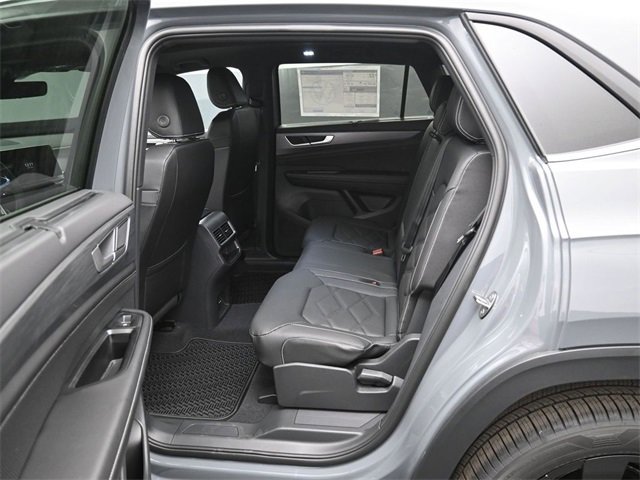 New 2026 Volkswagen Atlas Cross Sport SE image 11