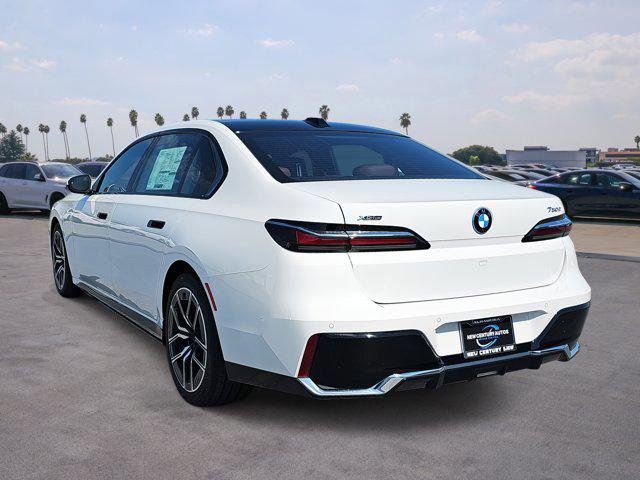 New 2026 BMW 750e xDrive image 7