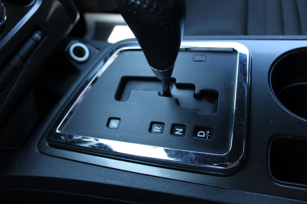 Used 2014 Dodge Challenger SXT RWD image 44