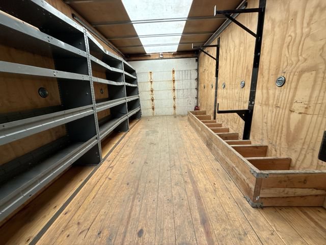 Used 2017 GMC Savana 3500 RWD image 22