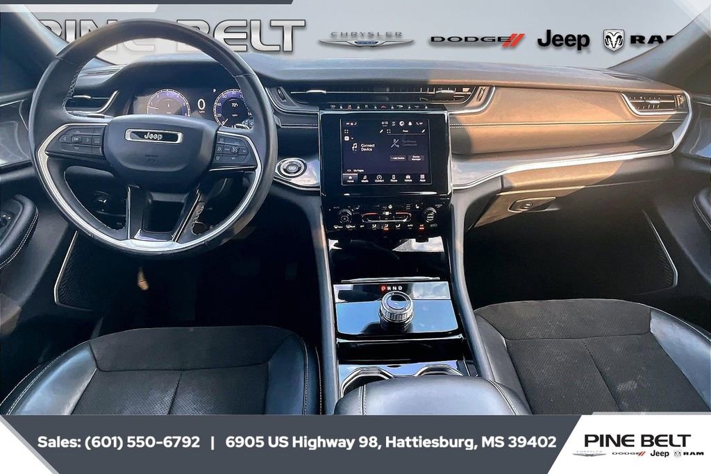 Used 2021 Jeep Grand Cherokee L Laredo image 13