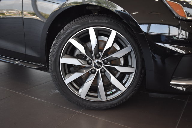 Used 2022 Audi A4 2.0T Premium Plus AWD/4WD image 2