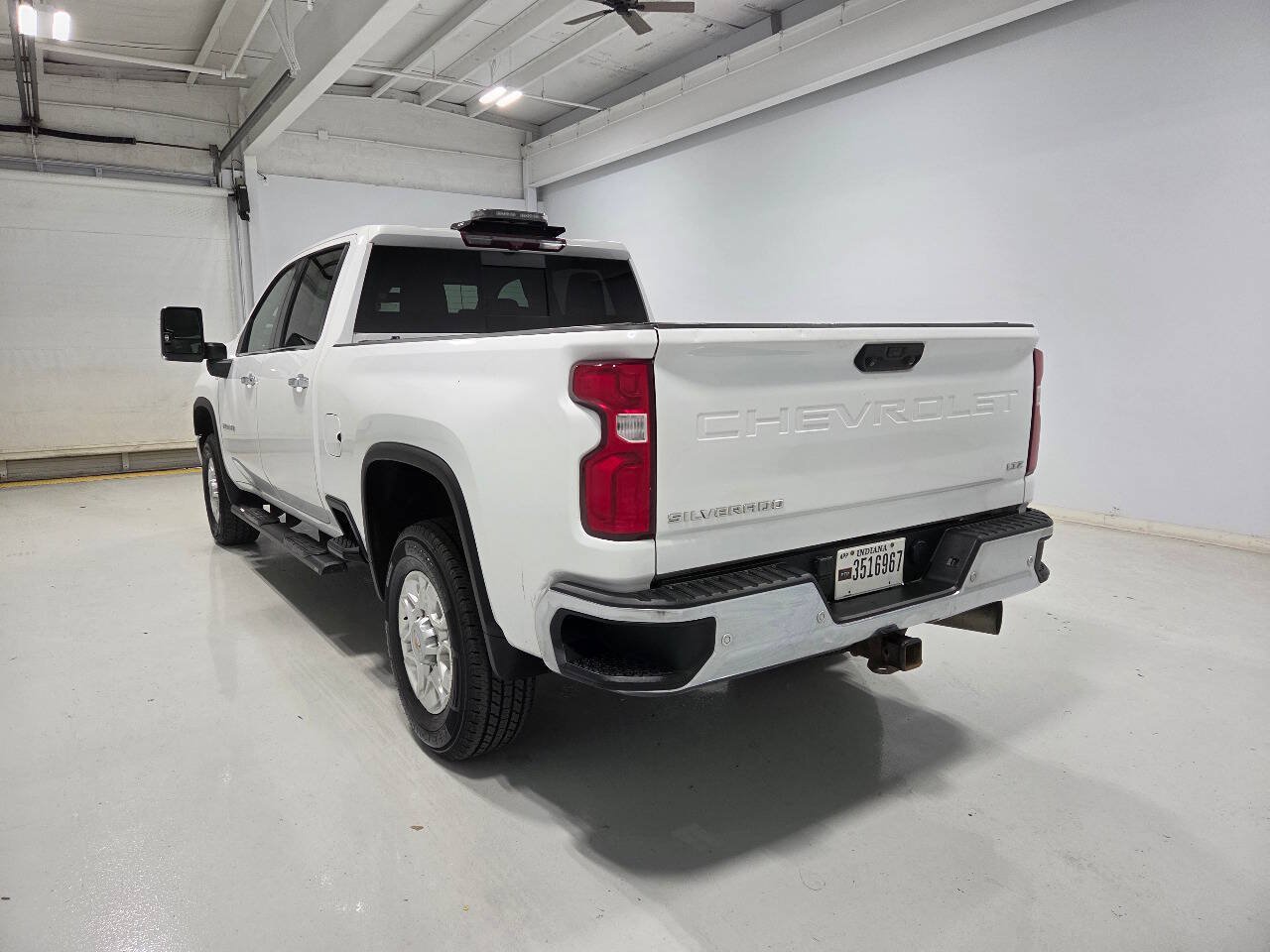 Used 2023 Chevrolet Silverado 2500 LTZ w/ LTZ Convenience Package AWD/4WD image 5