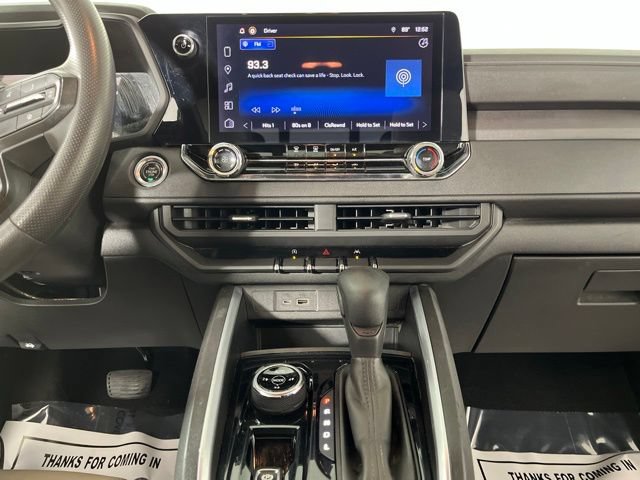 Used 2023 Chevrolet Colorado Trail Boss w/ Technology Package AWD/4WD image 26