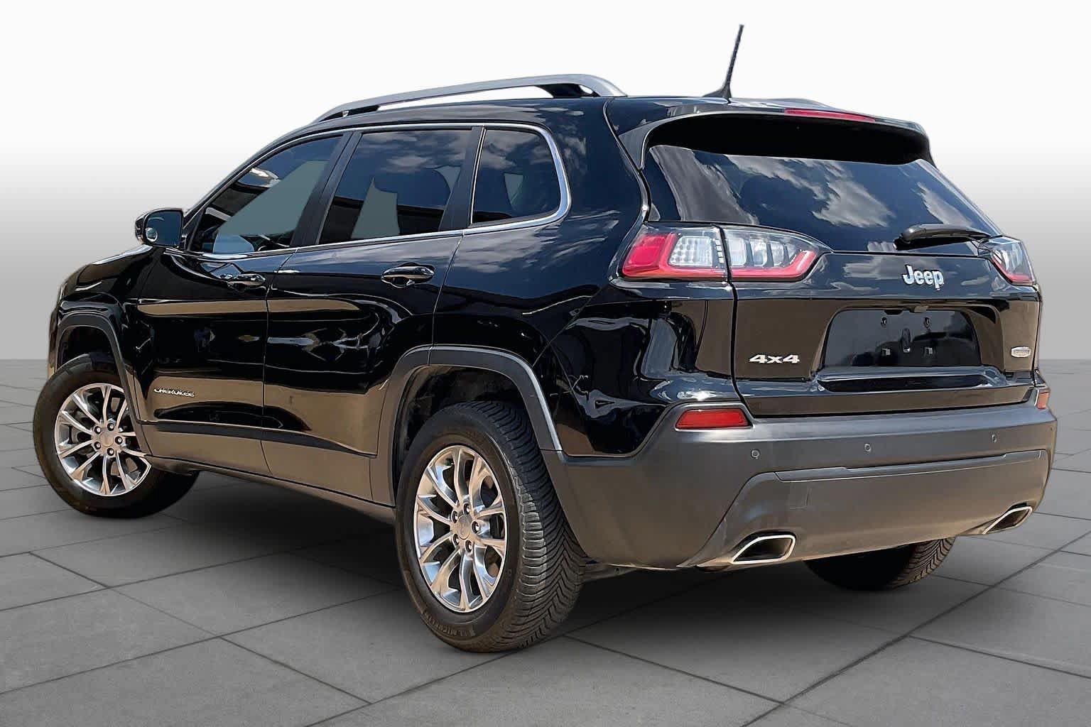 Used 2021 Jeep Cherokee Latitude Lux w/ Comfort/Convenience Group AWD/4WD image 12