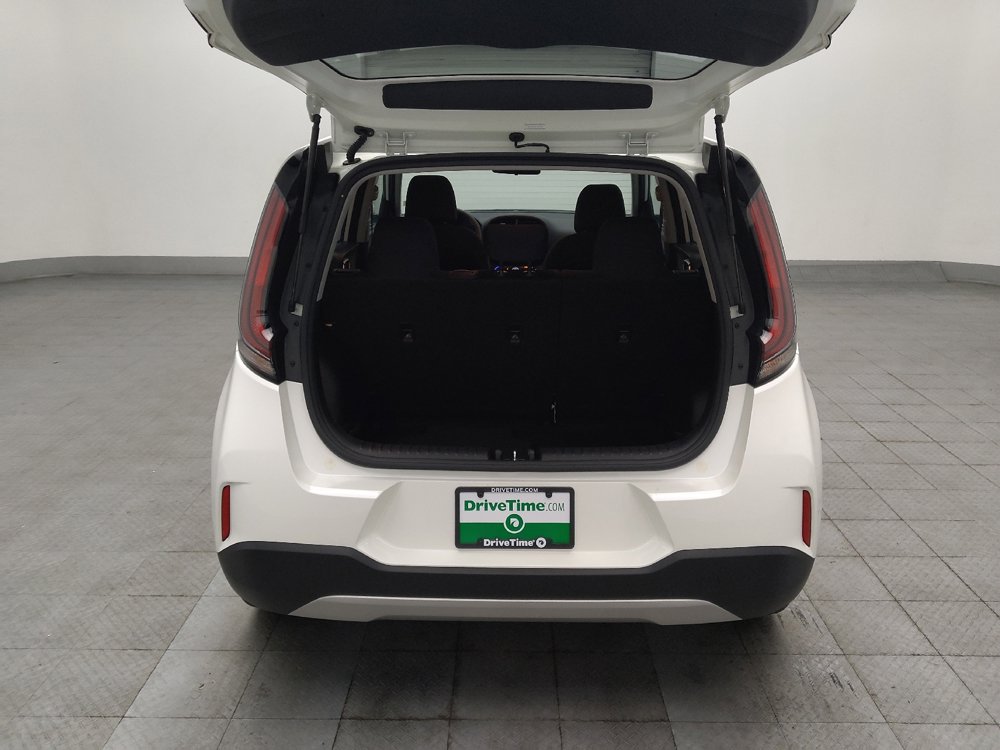 Used 2025 Kia Soul LX FWD image 29