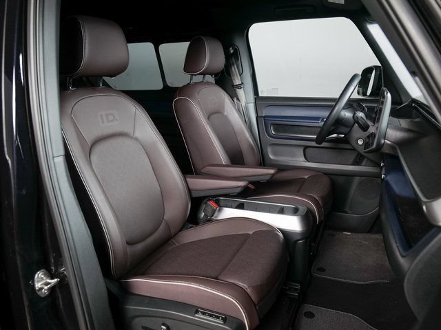 Used 2025 Volkswagen ID. Buzz Pro S Plus AWD/4WD image 22