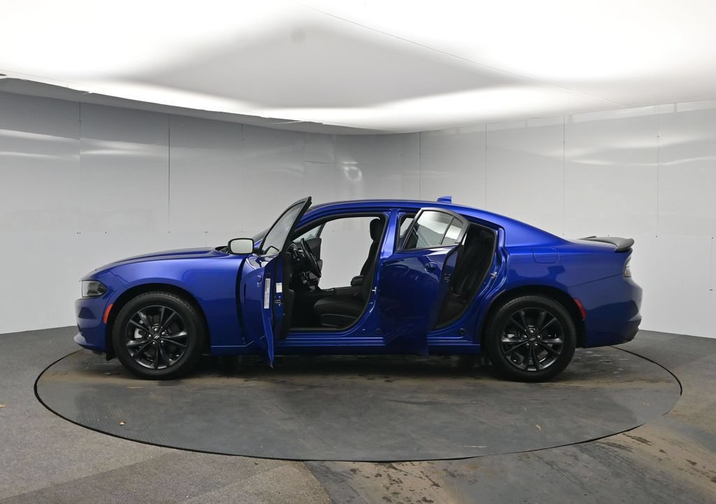 Used 2022 Dodge Charger SXT w/ Blacktop Package AWD/4WD image 43