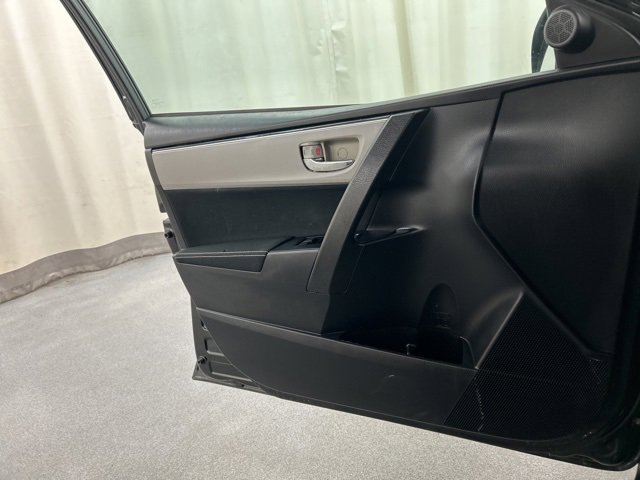 Used 2018 Toyota Corolla LE image 15