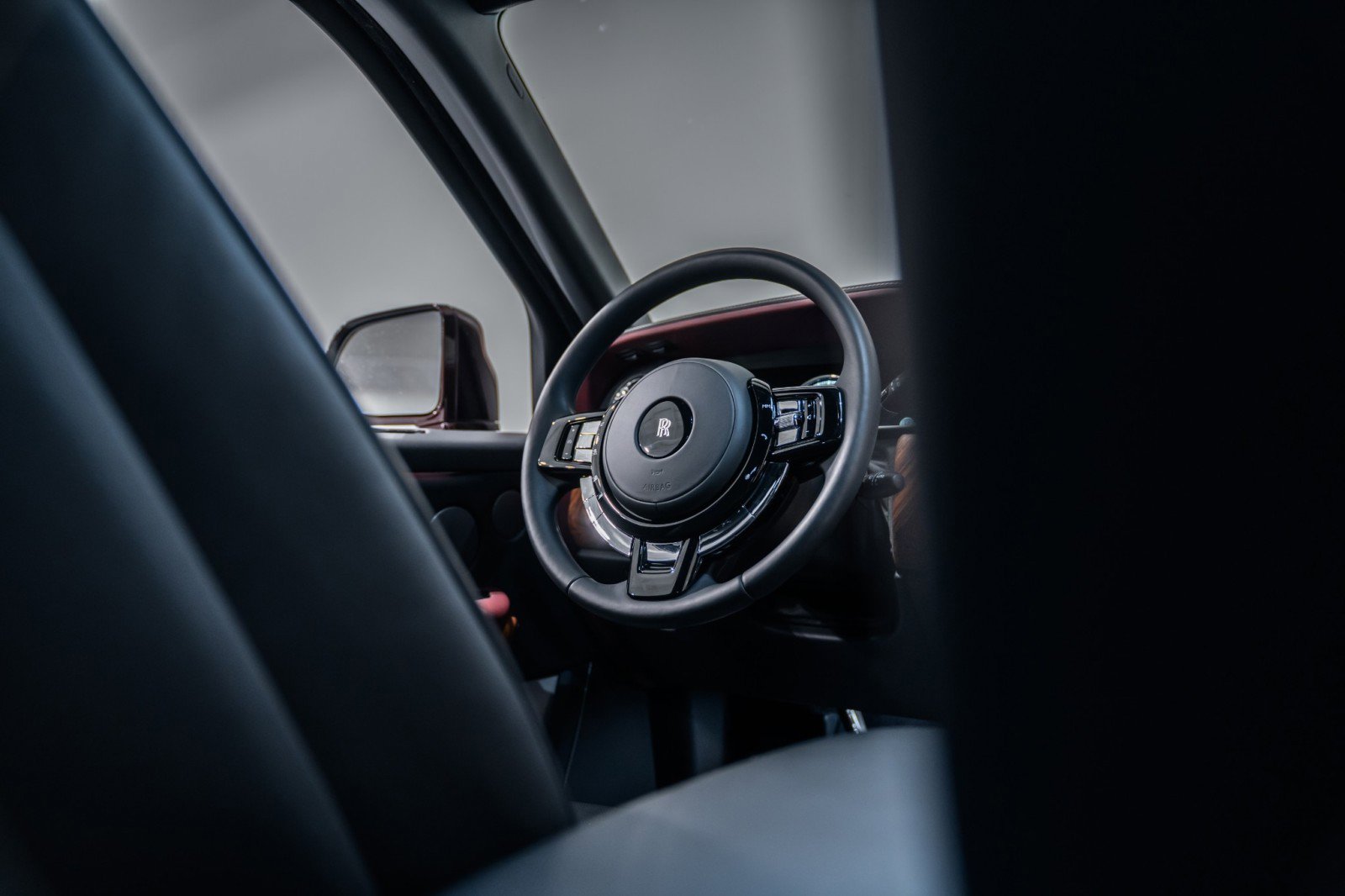 Used 2023 Rolls-Royce Cullinan image 21