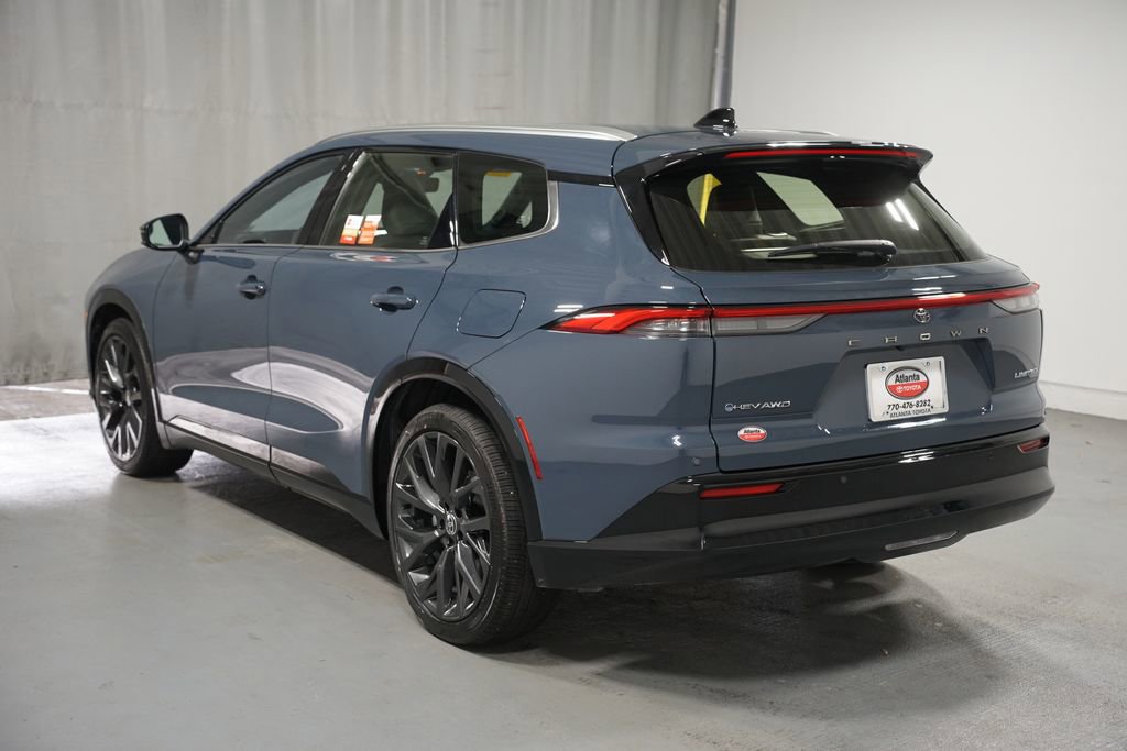 Used 2025 Toyota Crown Signia w/ Advanced Technology Package image 6