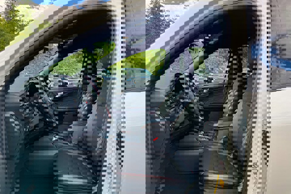 New 2025 Ford Escape ST-Line w/ Tech Pack #1 image 19