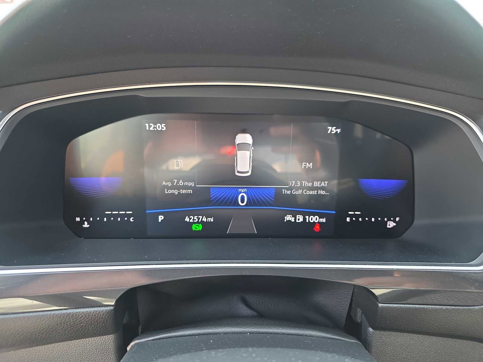 Used 2023 Volkswagen Tiguan SE R-Line image 17