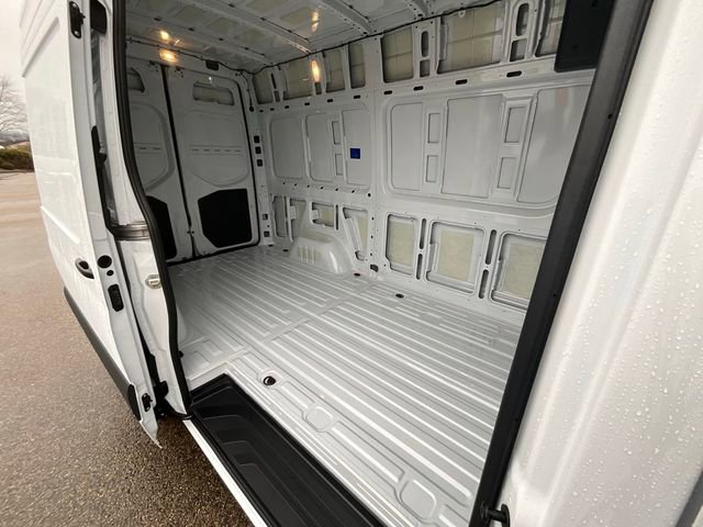 New 2024 Mercedes-Benz Sprinter 2500 w/ Acoustic Package image 16
