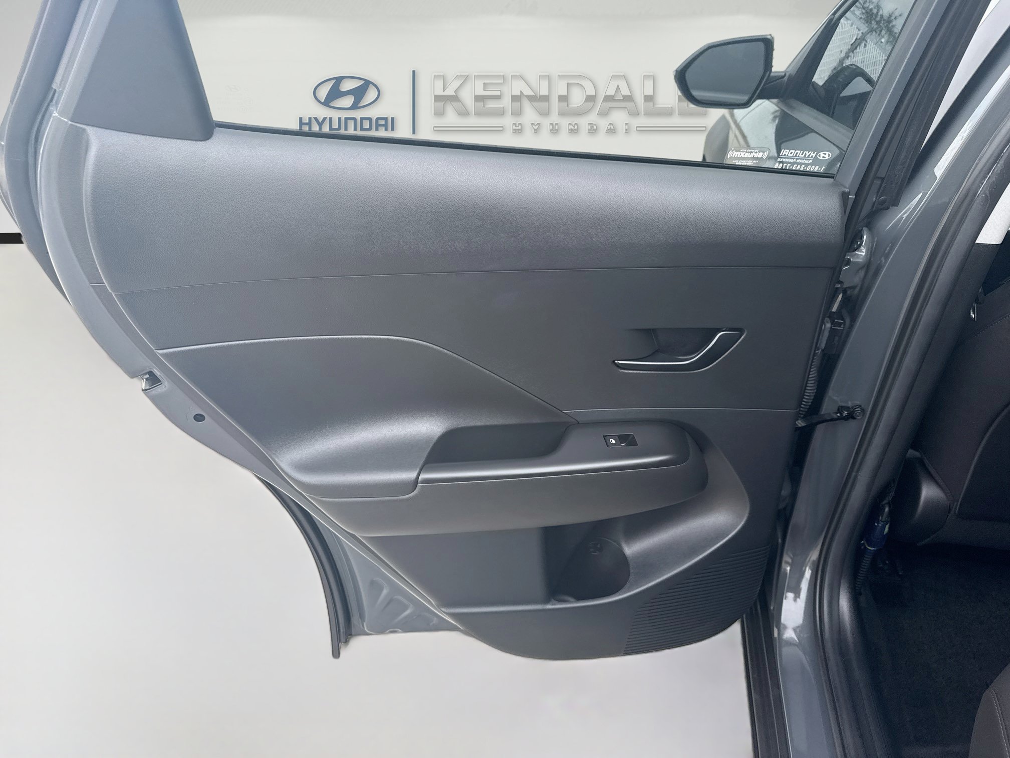 Used 2025 Hyundai Kona SEL FWD image 23