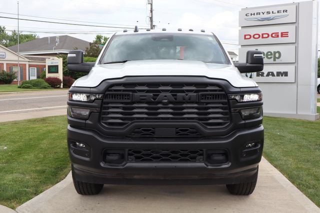 New 2026 RAM 3500 Tradesman AWD/4WD image 7
