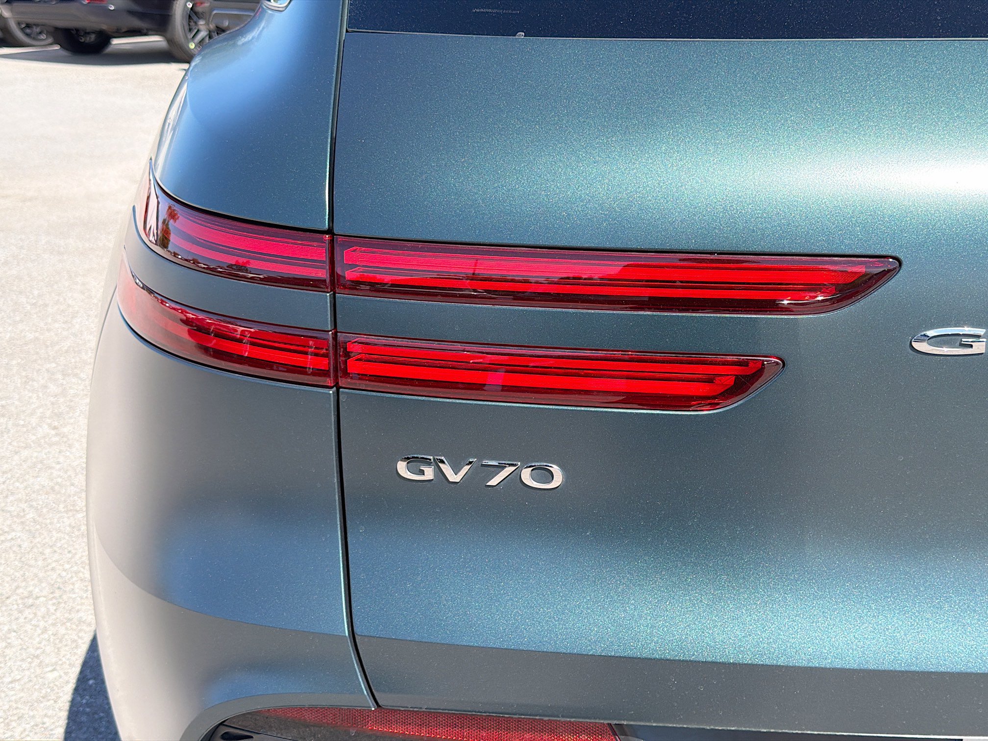 Used 2024 Genesis GV70 2.5T w/ Advanced Package image 10