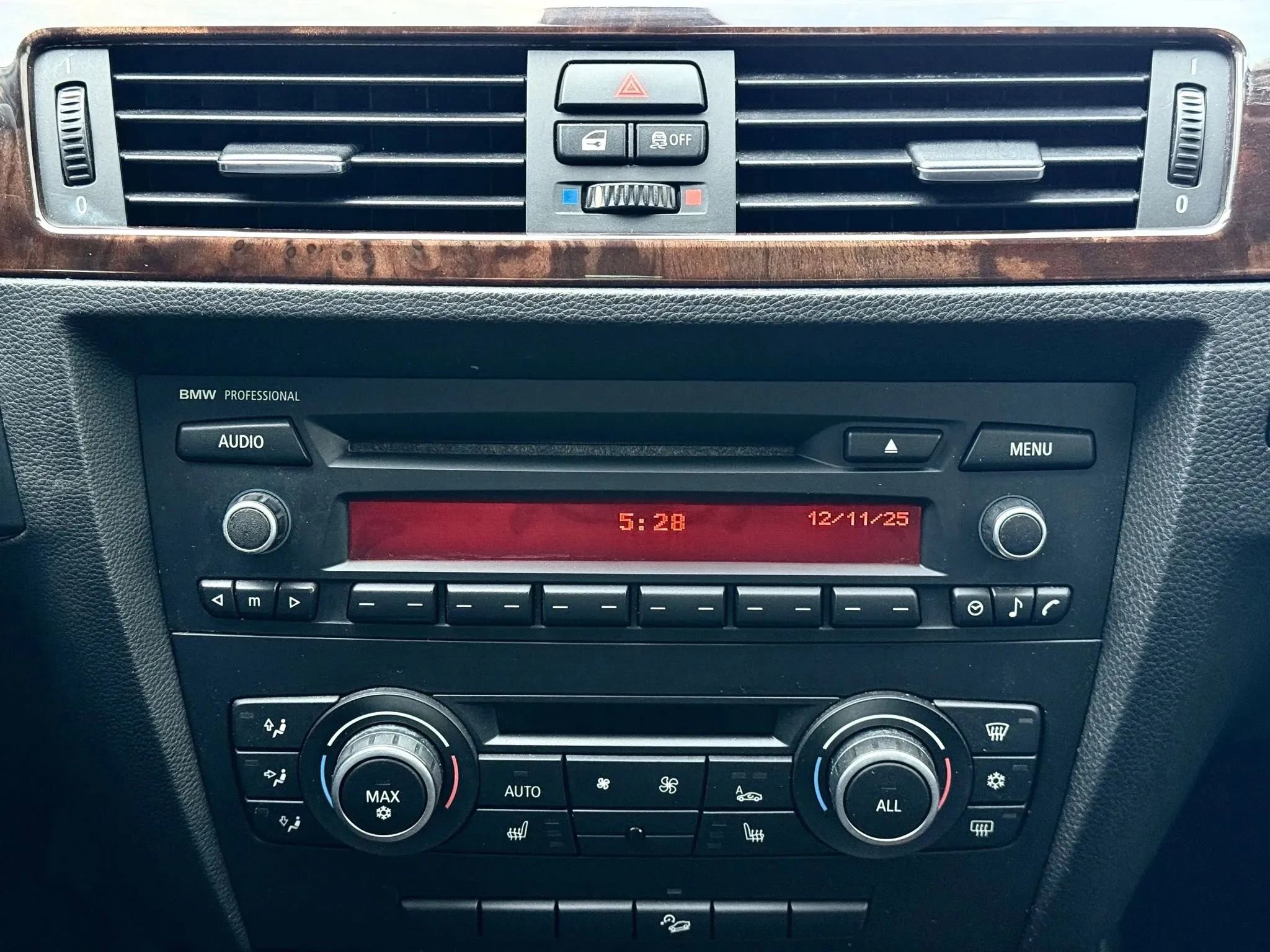 Used 2011 BMW 328i xDrive Sedan image 27