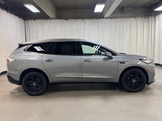 Used 2023 Buick Enclave Essence w/ Experience Buick Package image 3