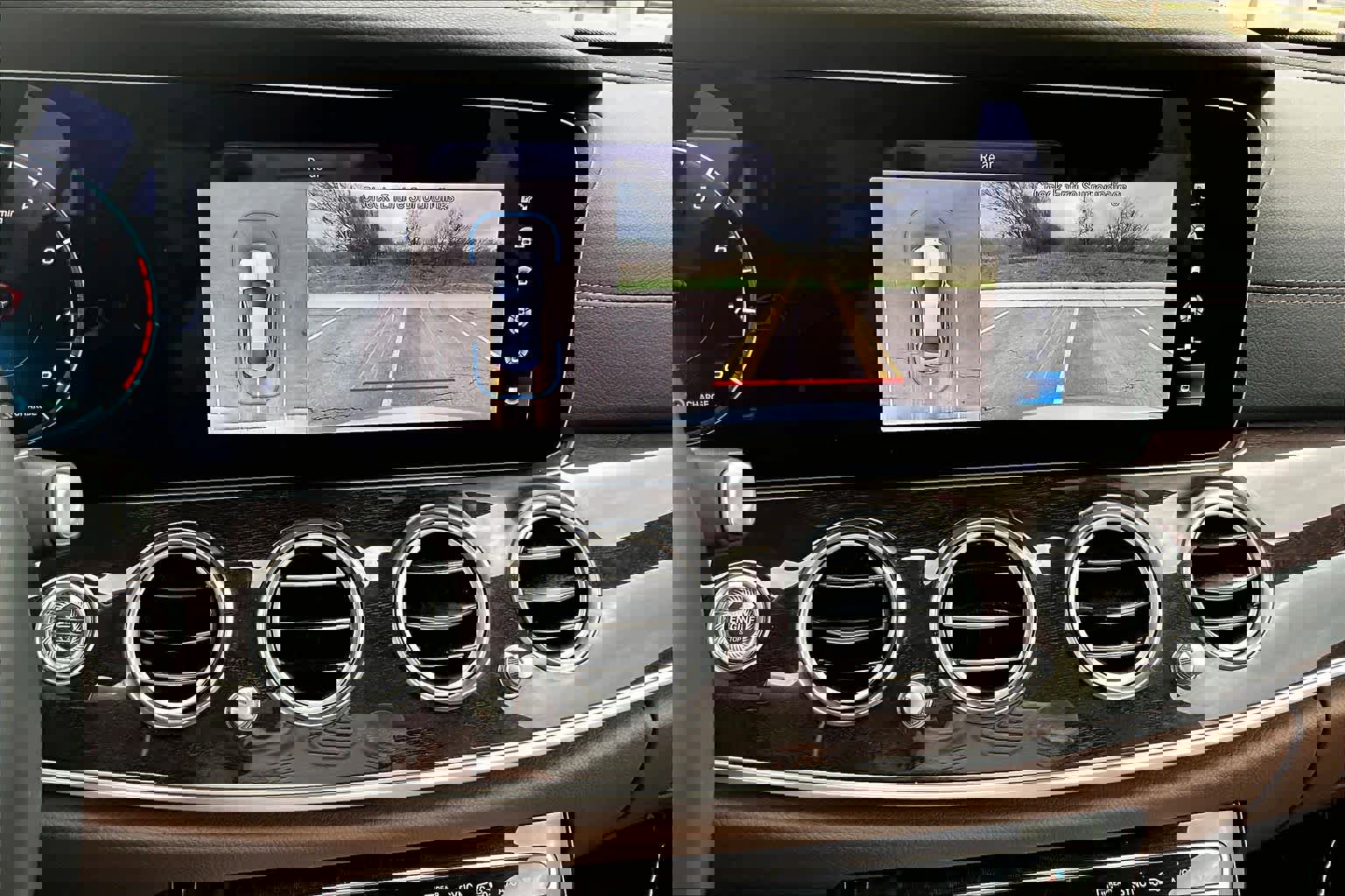 Used 2023 Mercedes-Benz E 450 4MATIC Sedan image 25