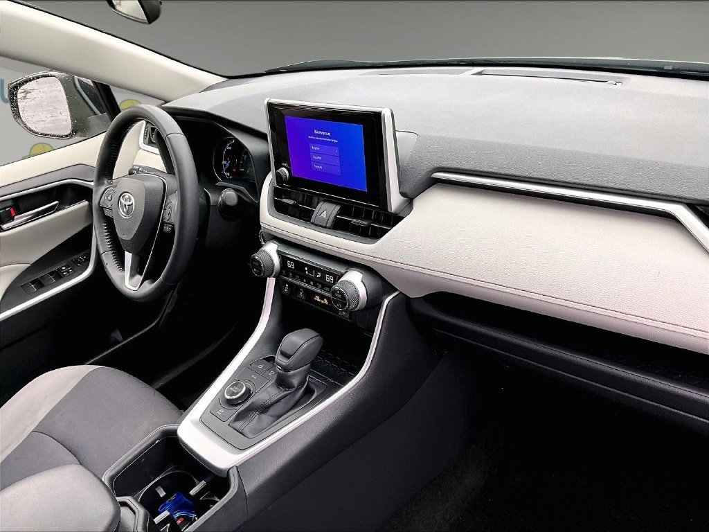 Used 2024 Toyota RAV4 XLE w/ Convenience Package AWD/4WD image 14