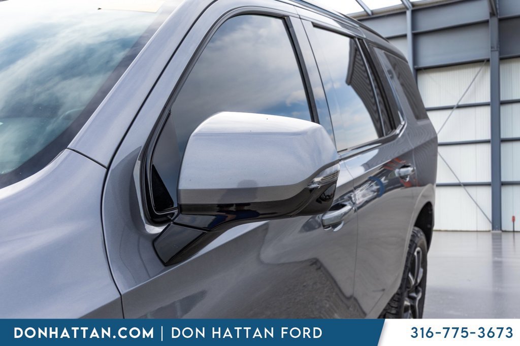 Used 2022 Chevrolet Tahoe RST w/ Luxury Package AWD/4WD image 35