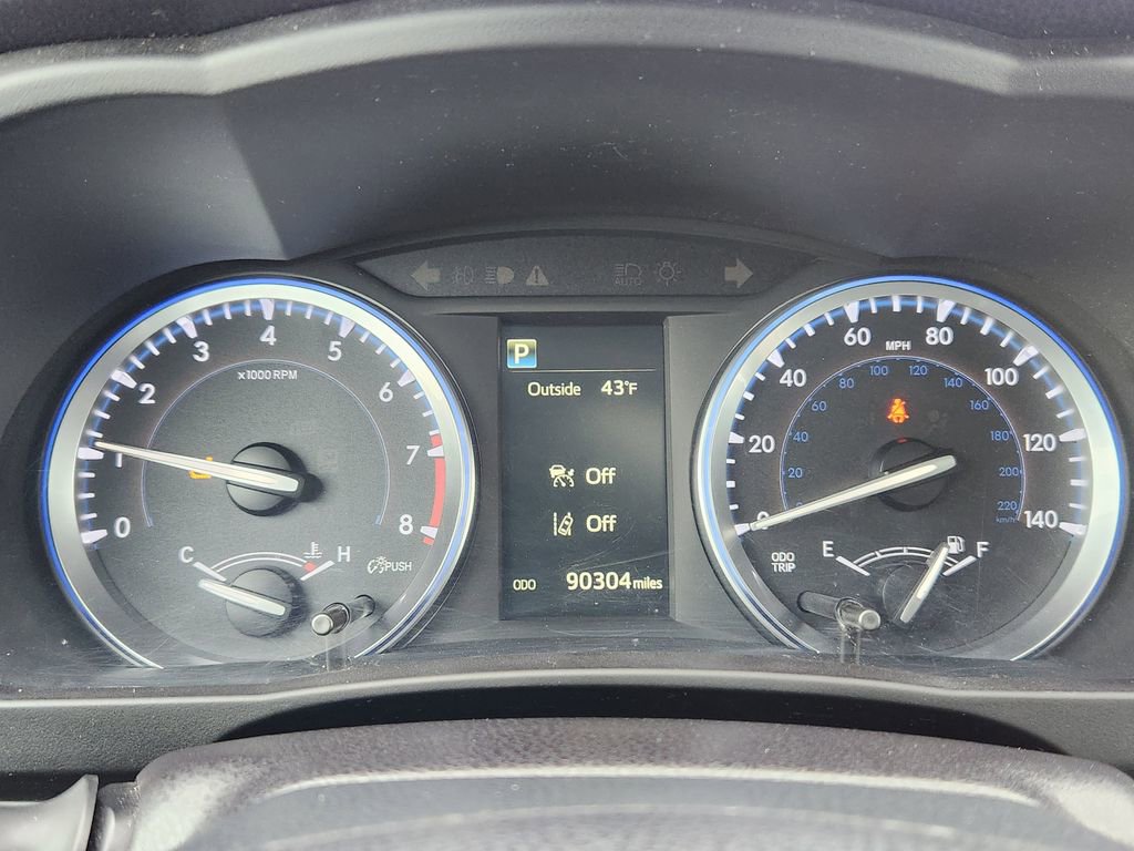 Used 2017 Toyota Highlander XLE image 23