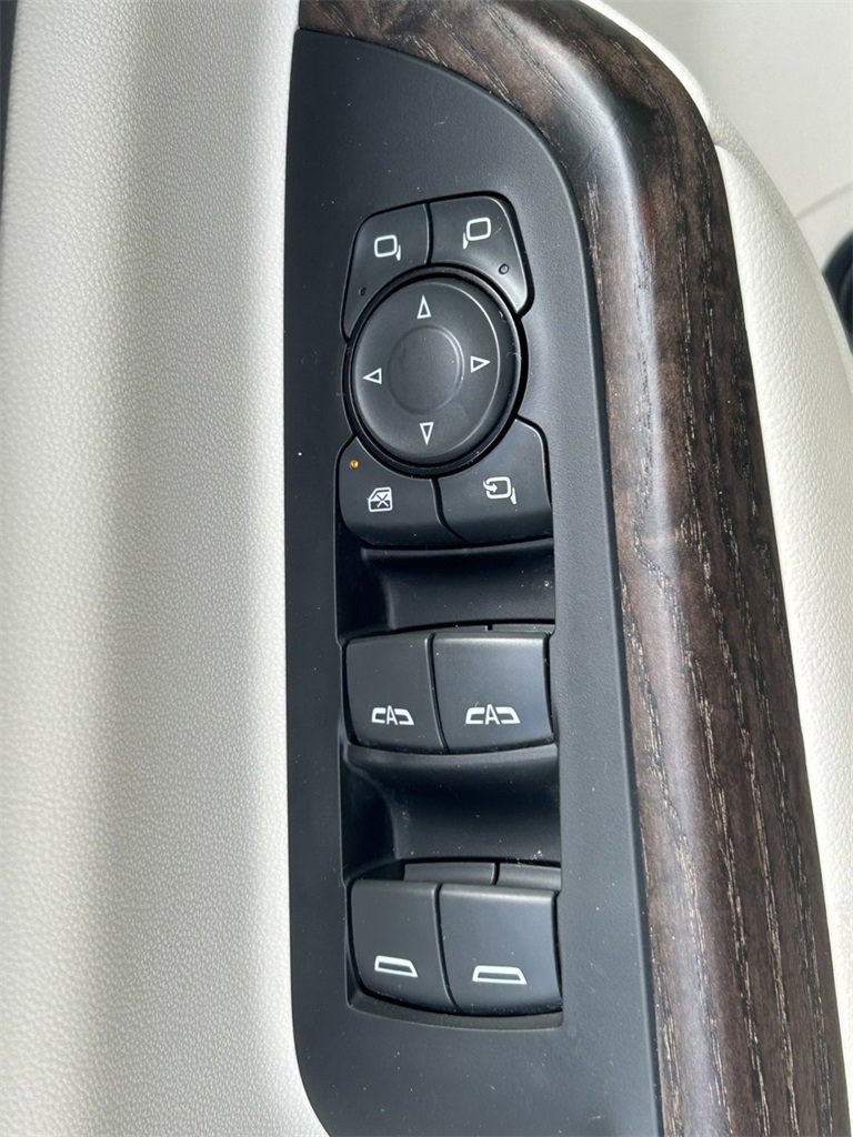 Used 2023 GMC Acadia Denali w/ Denali Ultimate Package image 25