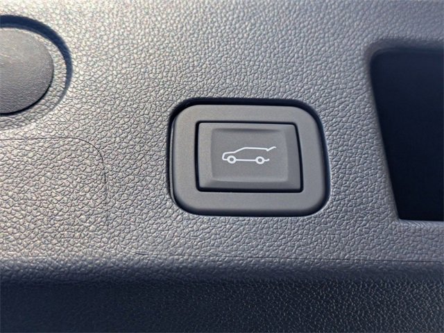 New 2026 Chevrolet Equinox ACTIV w/ Safety and Technology Package image 33