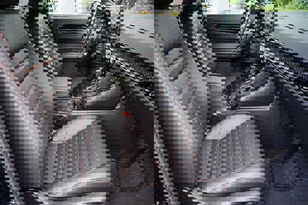 Used 2024 Honda CR-V Sport Touring image 19