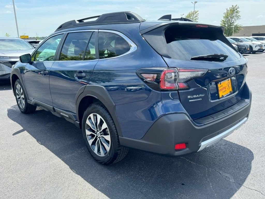 Used 2024 Subaru Outback Limited AWD/4WD image 5