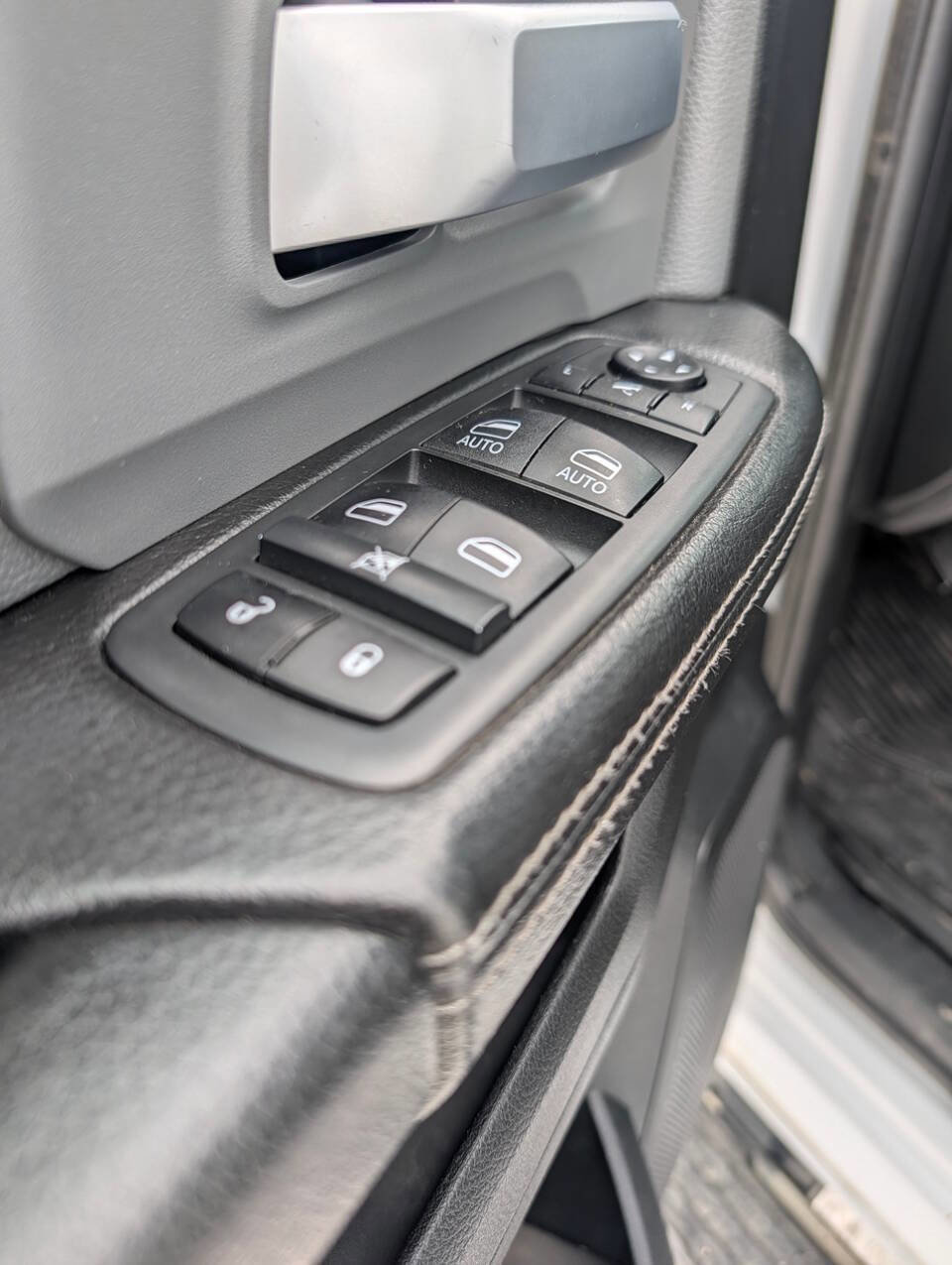 Used 2021 RAM 2500 Big Horn w/ Level 1 Equipment Group image 23