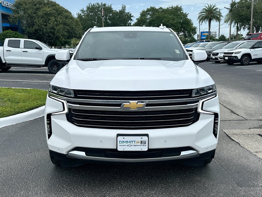 Used 2024 Chevrolet Suburban LT AWD/4WD image 2