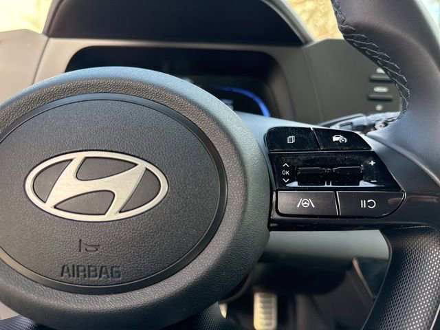 Certified 2025 Hyundai Elantra Sport w/ Cargo Package image 39