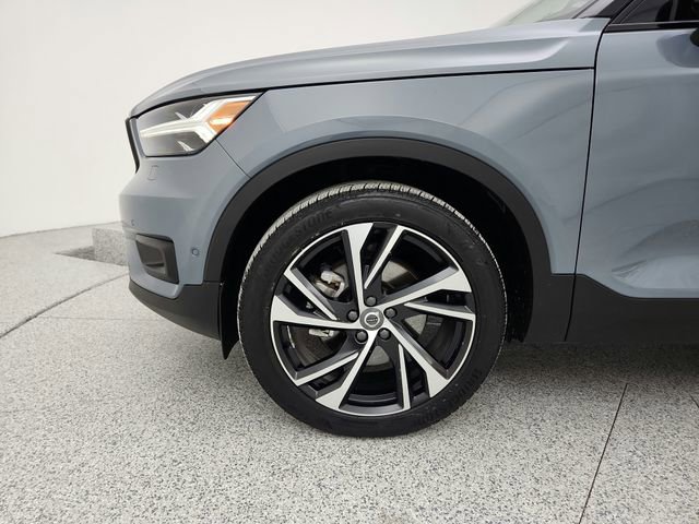 Certified 2022 Volvo XC40 T5 R-Design w/ Advanced Package image 28