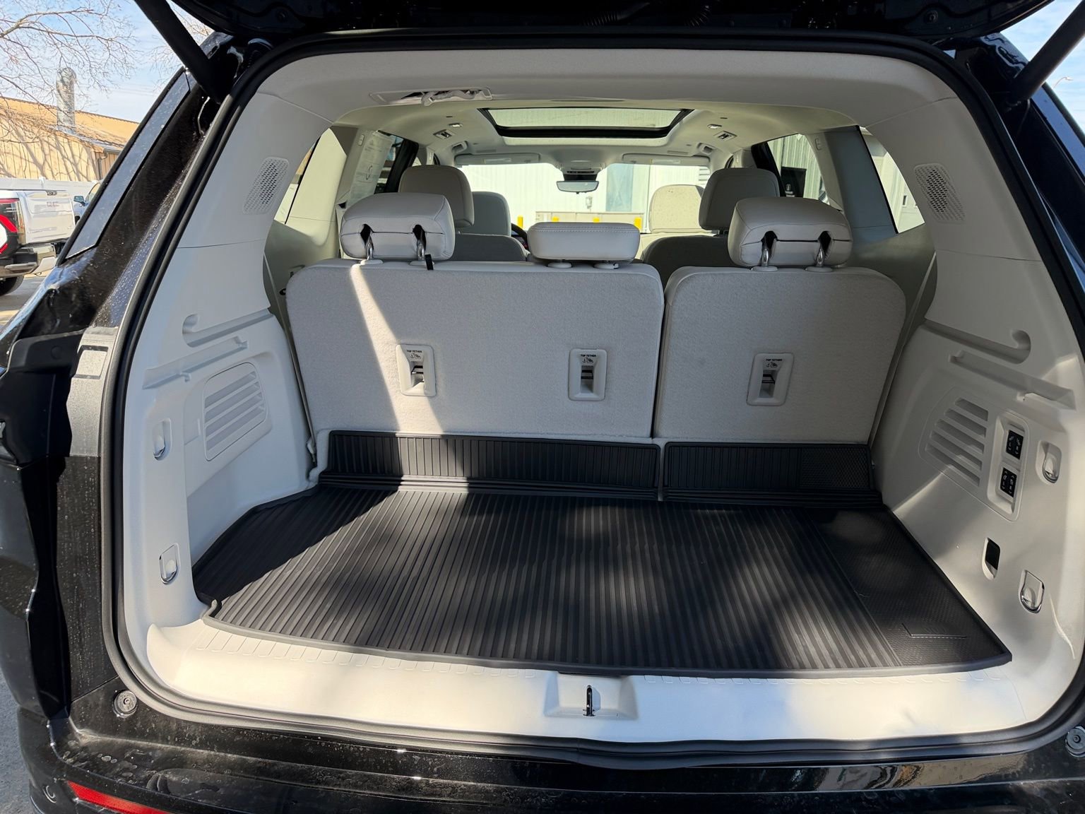 New 2026 Buick Enclave Avenir w/ Super Cruise Package AWD/4WD image 15