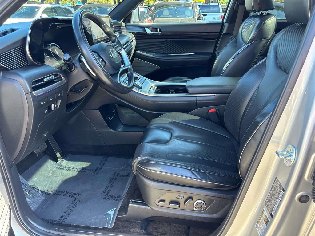 Used 2024 Hyundai Palisade Calligraphy image 11